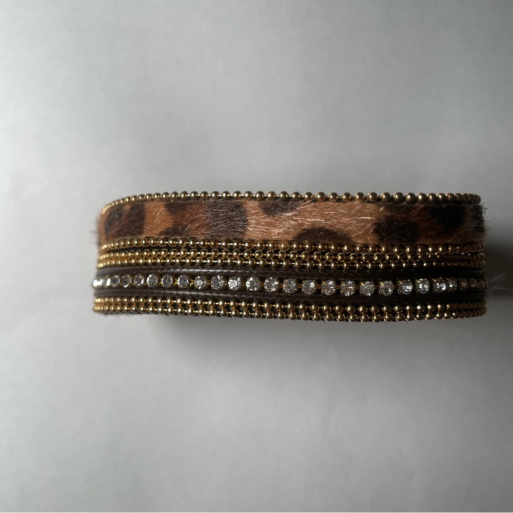 leopard print and rhinestone layered magnetic bracelet